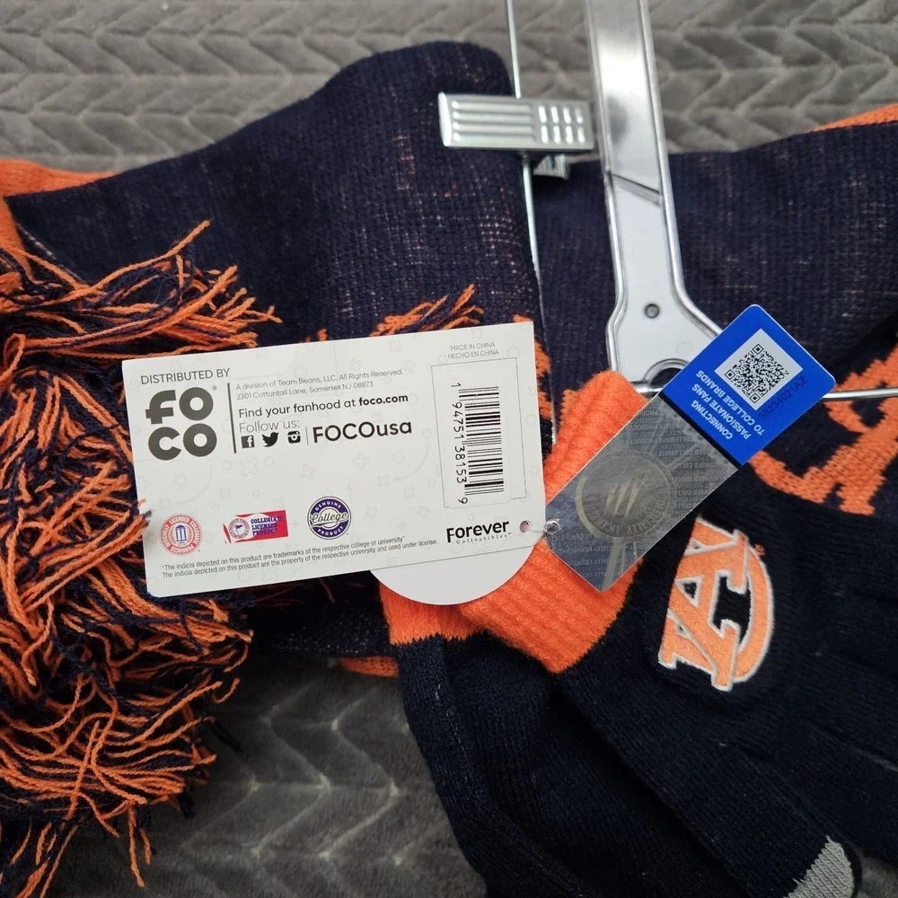 New w/Tags Auburn Tigers Football‎ Sports Knit Scarf with Fringe And Gloves